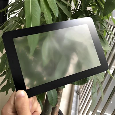 Display in vetro antiriflesso